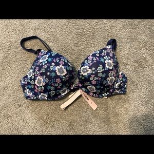 Victoria’s Secret Sexy Tee Push-Up Bra